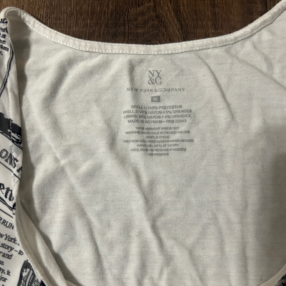 New York & Company Newspaper Print Sleeveless Blouse - XL - Picture 2 of 4